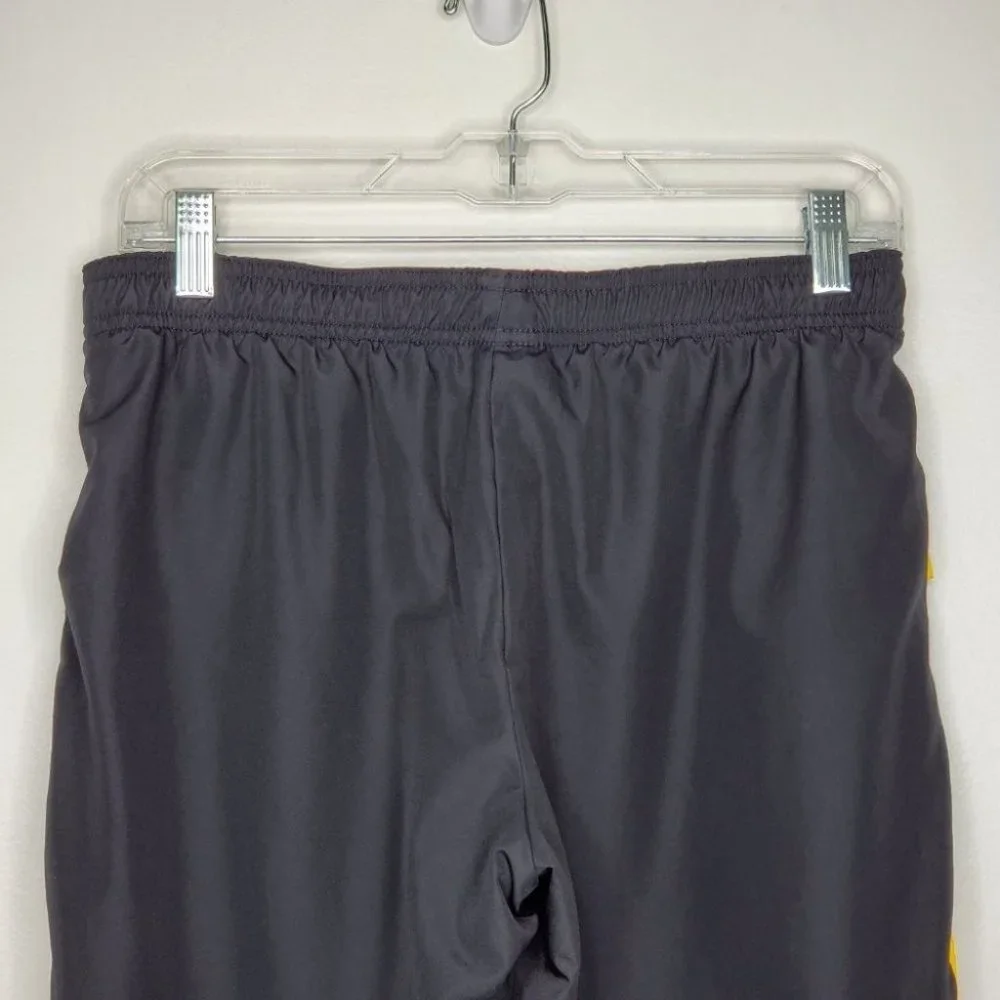 Nike Fit Dry Livestrong Activewear Black Yellow Capri Bermuda Shorts Sz S (4-6)